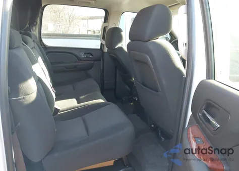 2011 Chevrolet Avalanche 1500 Ls from USA, damaged, VIN 3GNMCEE05BG334402